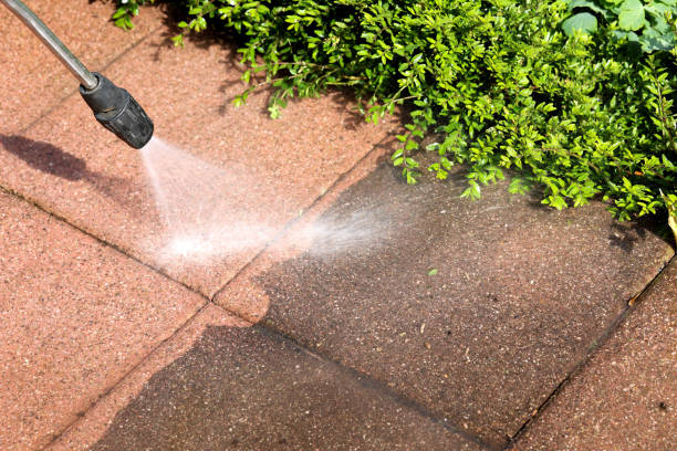 Why Choose Our Certified Pressure Washing Experts for Your Project Needs in Watergate, FL?